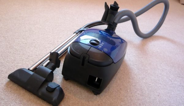 vacuum Presidio Pest Management